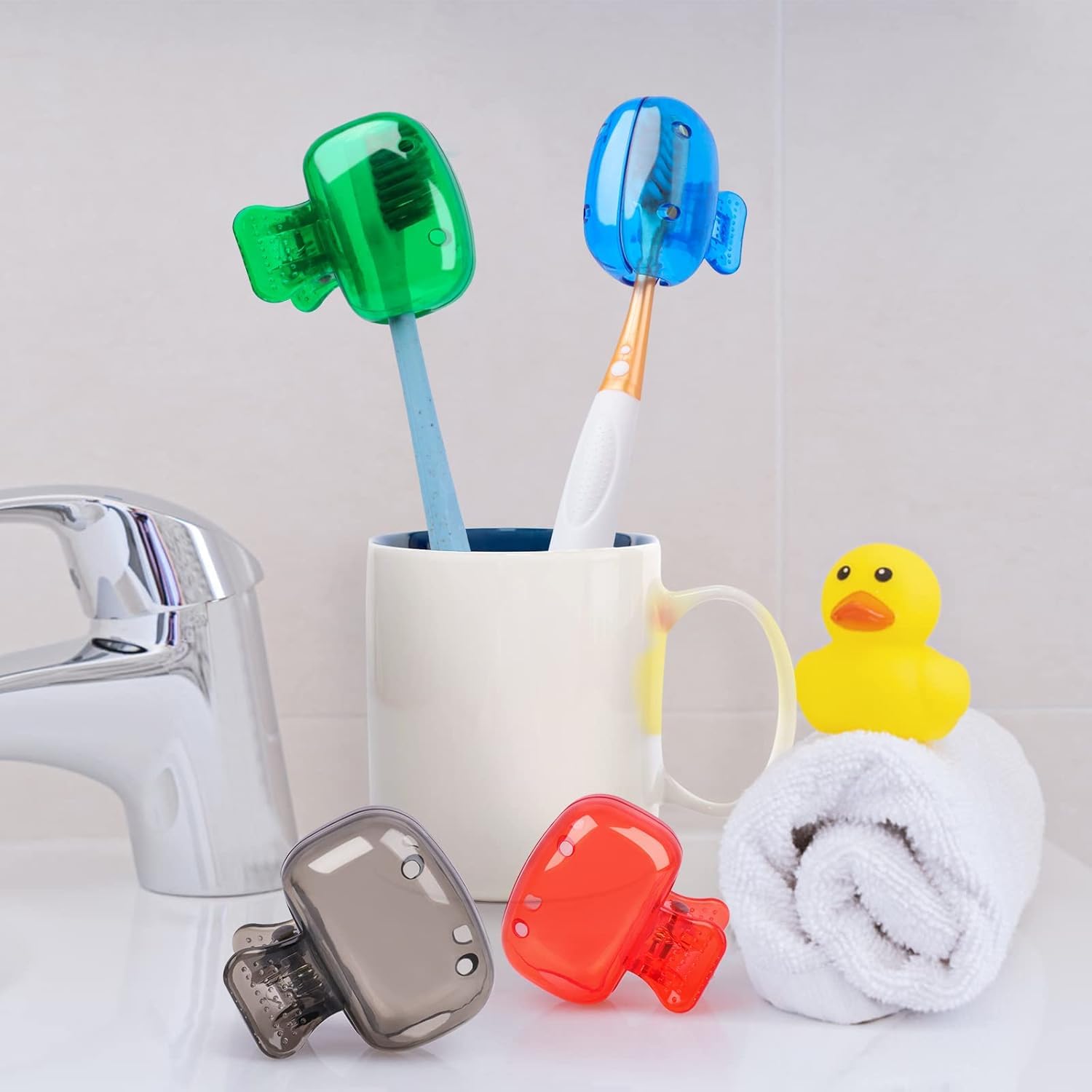AMOAMI Toothbrush Head Cover Set - Portable Toothbrush Head Protector, Protective Portable Plastic Clip's Toothbrush Cover for Household Travel, Camping, Bathroom, School, Work.Multicolor - 4-Pack